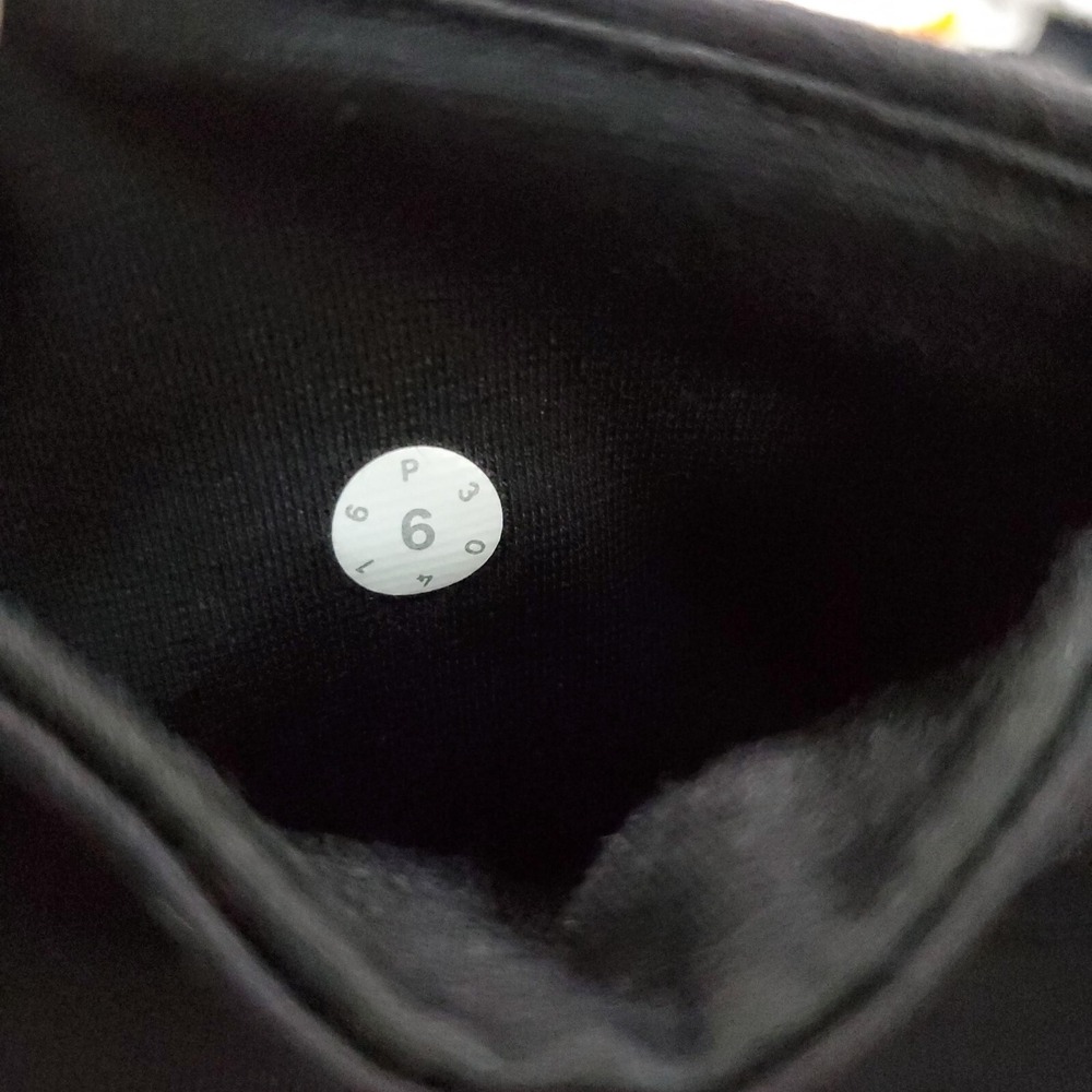 Lululemon Women‎ Activewear Pants 6 Black Mesh Panel Capri 21" - Picture 8 of 9